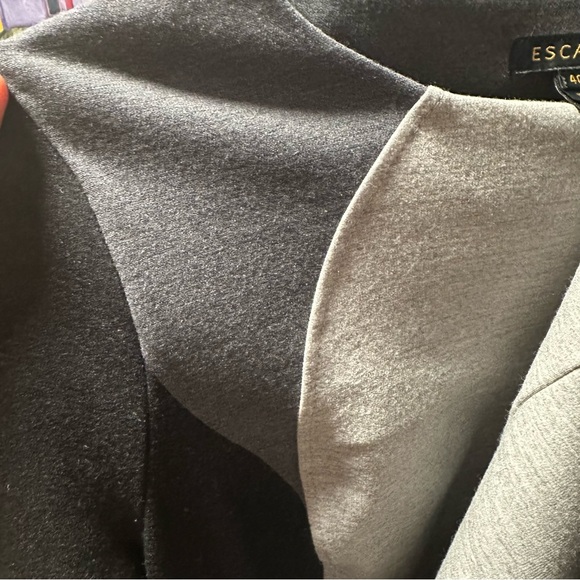 108 sz 40 Escada Stretch virgin wool jersey 20-22” Bust - Picture 6 of 14